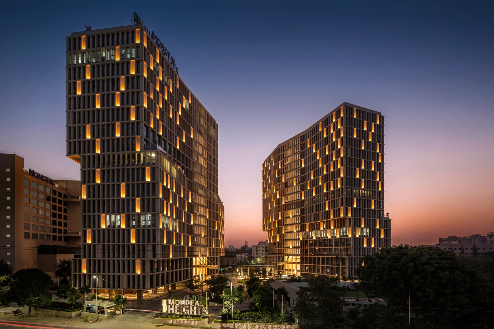 Mondeal Heights